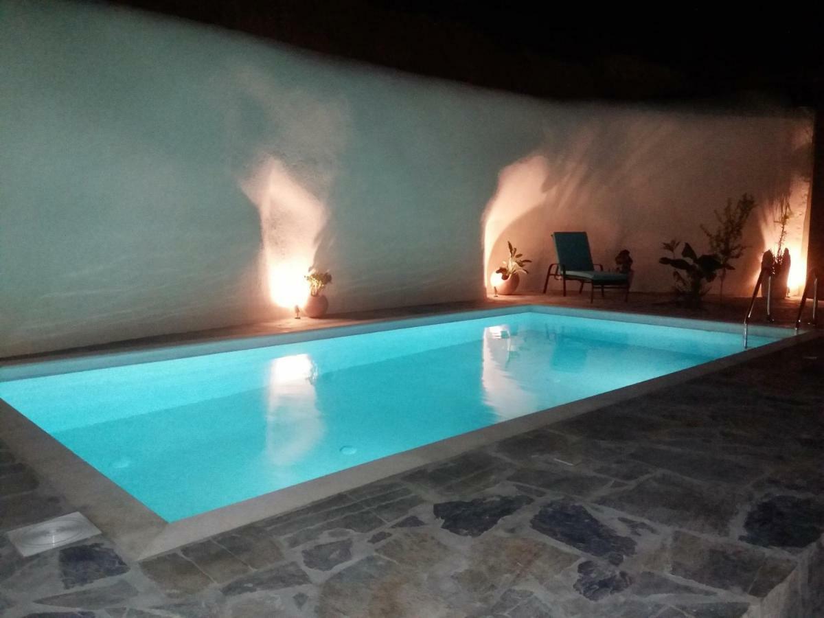Вилла Pyrgos Мохлос Экстерьер фото